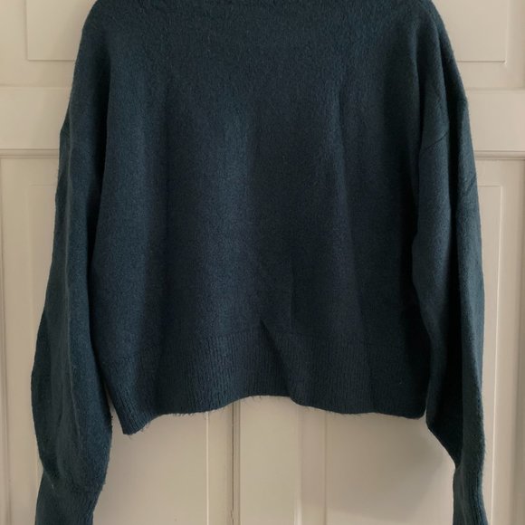 Woolen Bloom, Size M, Dark Gray - Picture 2 of 3